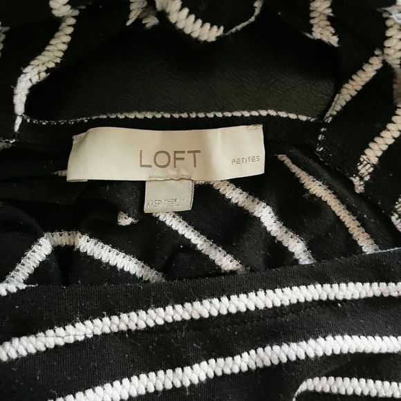 Loft Women's Black Crew Textured Stripes Cap Short Sleeves Top Size XXSP - Picture 10 of 11